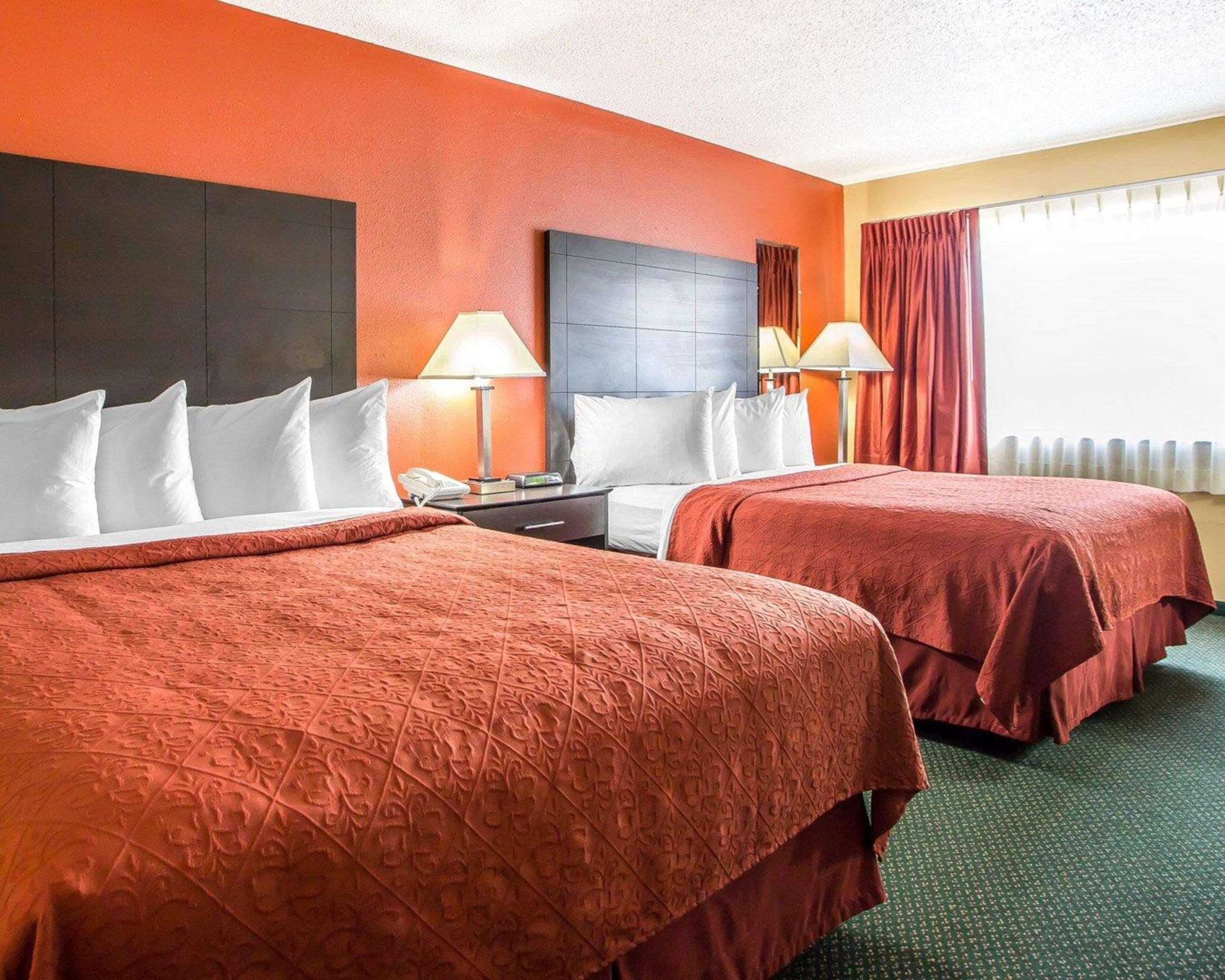 Quality Inn Morton At I-74 Zewnętrze zdjęcie